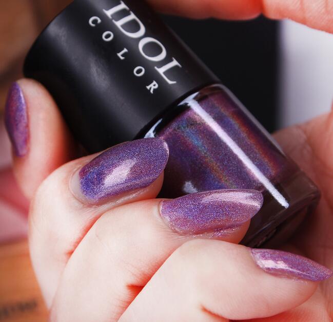 Holographic nail polish