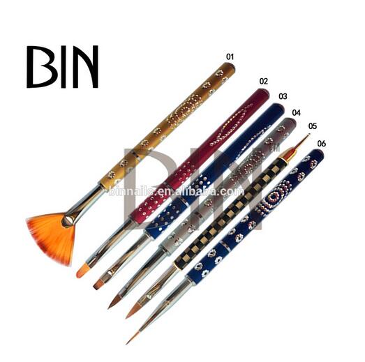 BIN nail brush