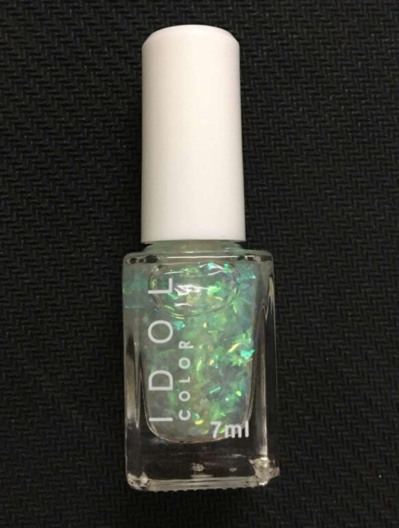 Chameleon flakes Nail Polish